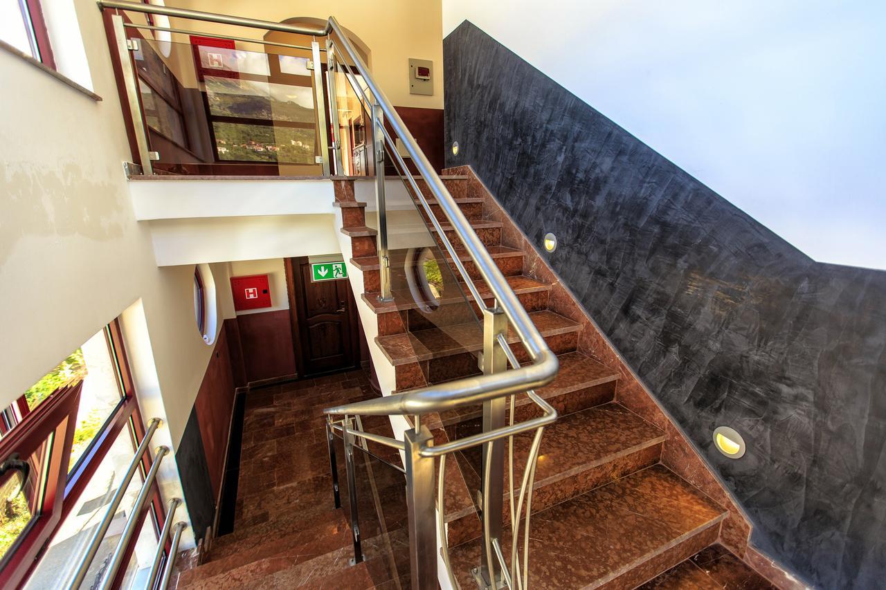 Compass Aparthotel Dobra Voda Dış mekan fotoğraf