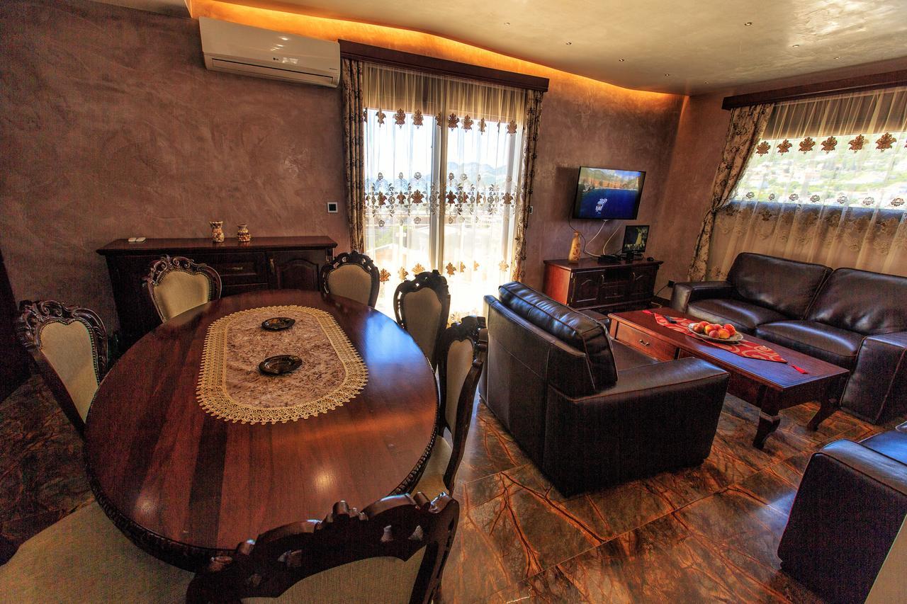 Compass Aparthotel Dobra Voda Dış mekan fotoğraf