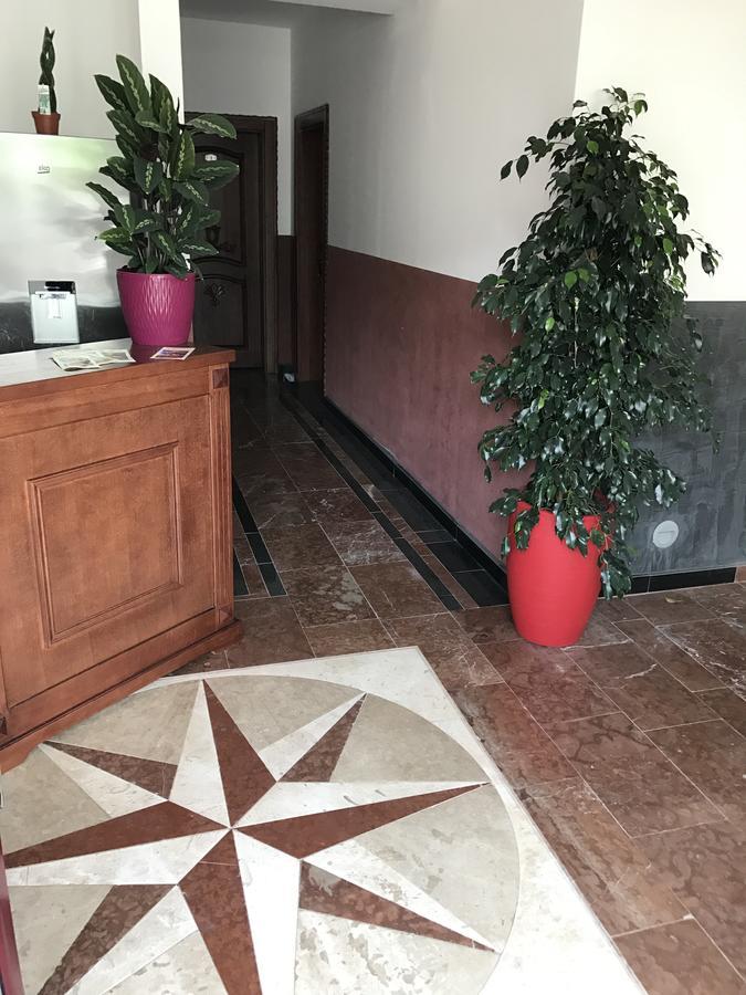 Compass Aparthotel Dobra Voda Dış mekan fotoğraf