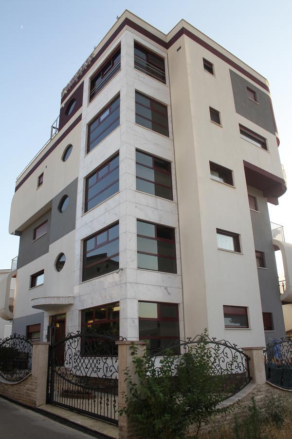 Compass Aparthotel Dobra Voda Dış mekan fotoğraf